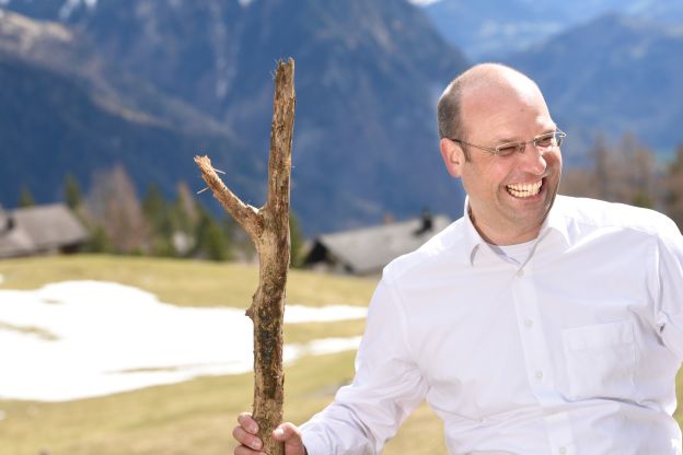 Vortrag: Herausforderung „Adoleszenz“ – von Dr. Marc Risch